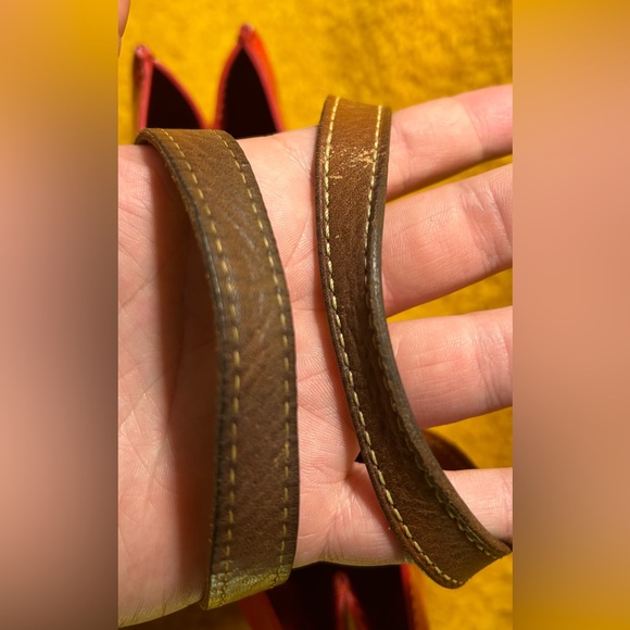 Louis Vuitton Red Vernis Reade PM Embossed Monogram Tote - Picture 8 of 16